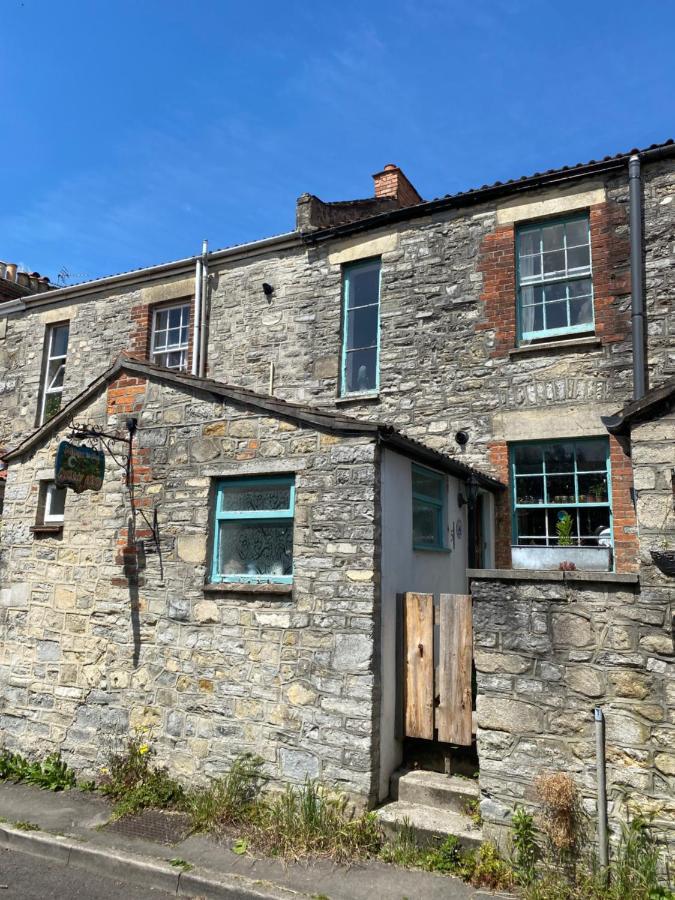 Bed and Breakfast Moon In The Apple Tree Glastonbury Exterior foto